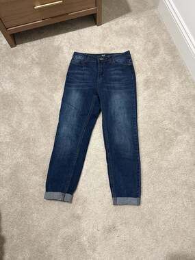 V 19-69 Italia Dark Wash Cuffed Denim Jeans Size 26/2